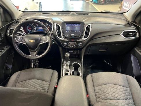 Used 2021 Chevrolet Equinox LT w/ Driver Convenience Package AWD/4WD image 10