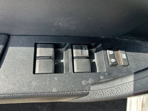 Used 2015 Toyota Corolla S FWD image 12