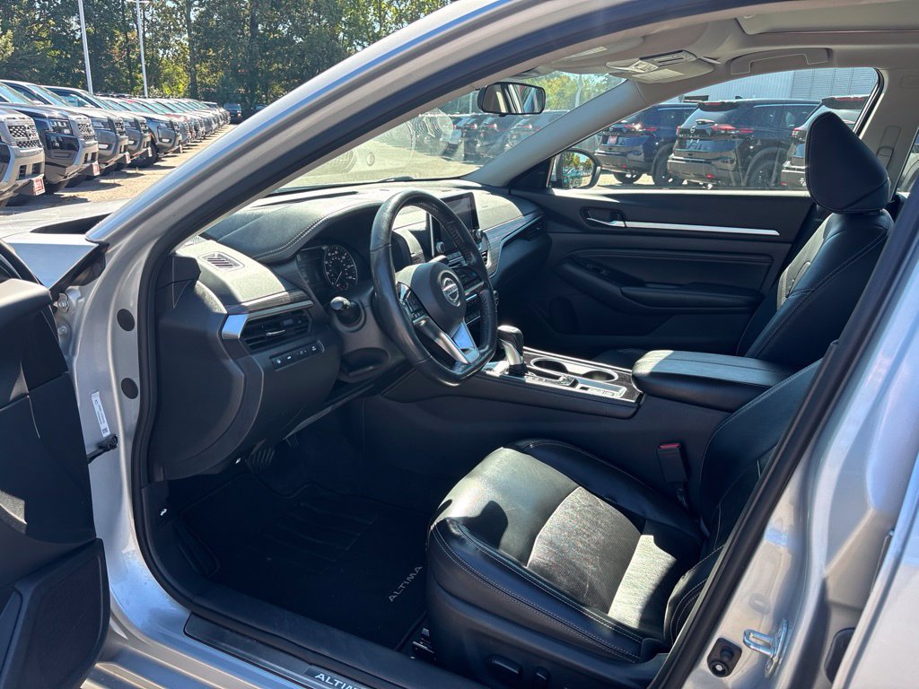 Used 2022 Nissan Altima 2.5 SL FWD image 5