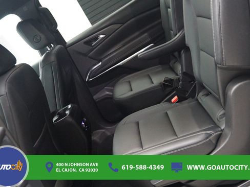 Used 2024 Chevrolet Traverse LT w/ Midnight/Sport Edition FWD image 14