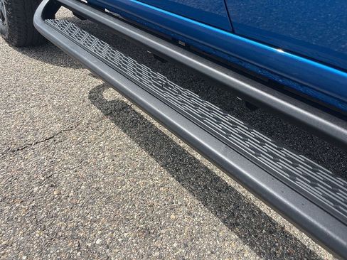 Certified 2024 Chevrolet Colorado Trail Boss w/ Advanced Trailering Package AWD/4WD image 19