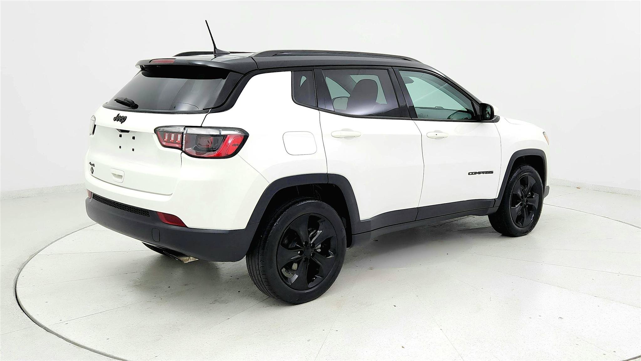 Used 2021 Jeep Compass Latitude AWD/4WD image 5