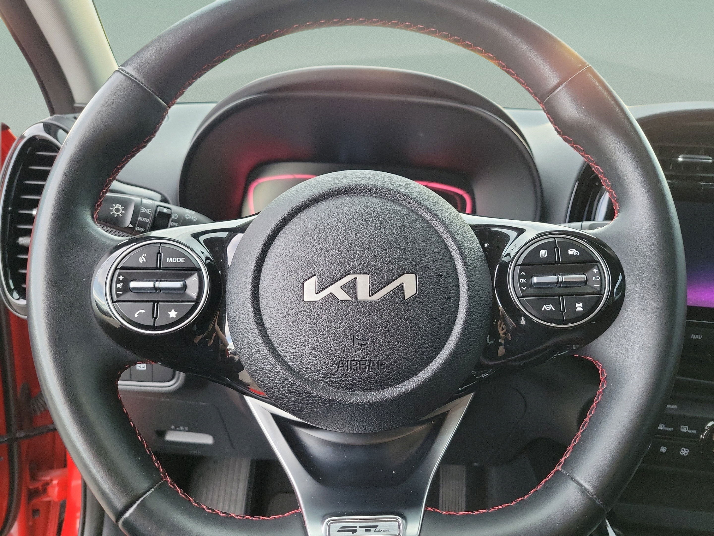 Certified 2024 Kia Soul GT-Line w/ Option Group 020 FWD image 17