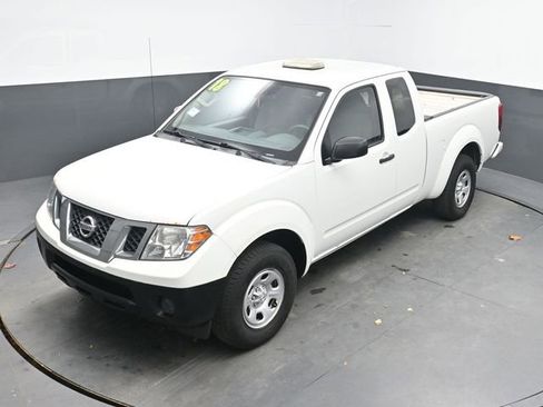 Used 2019 Nissan Frontier S image 23