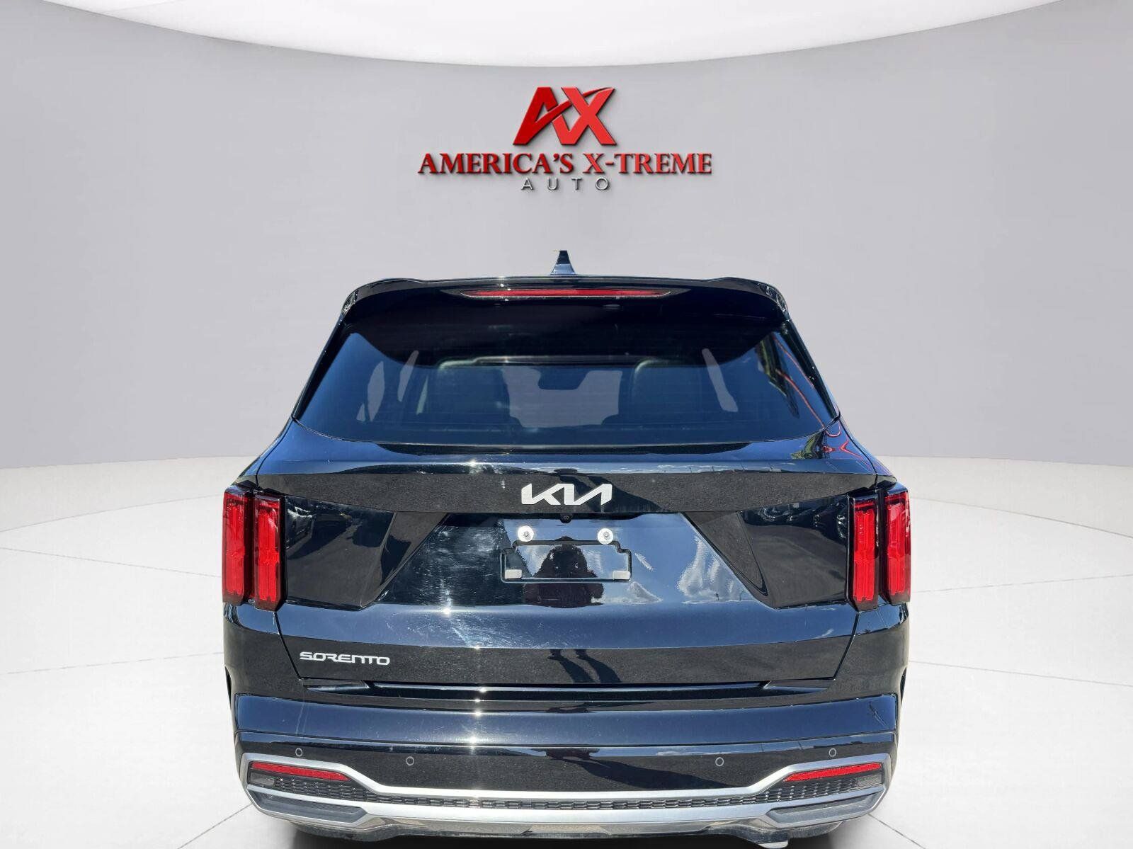 Used 2023 Kia Sorento SX FWD image 5