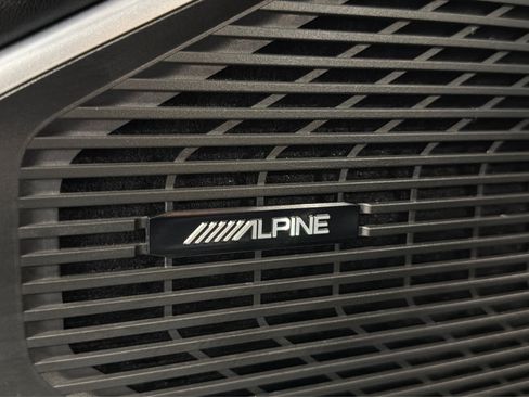 Used 2024 Jeep Wagoneer Series II AWD/4WD image 18