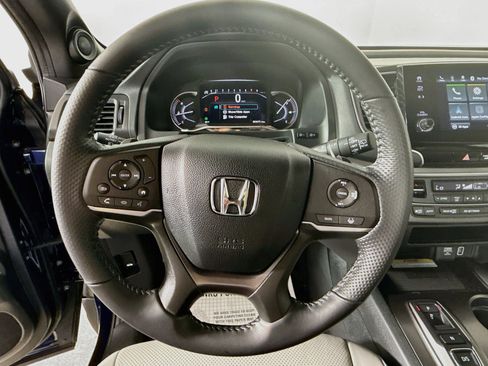 Used 2023 Honda Passport EX-L image 11