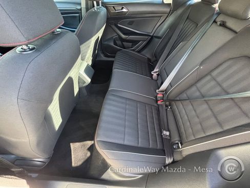 Used 2019 Volkswagen Jetta GLI image 15