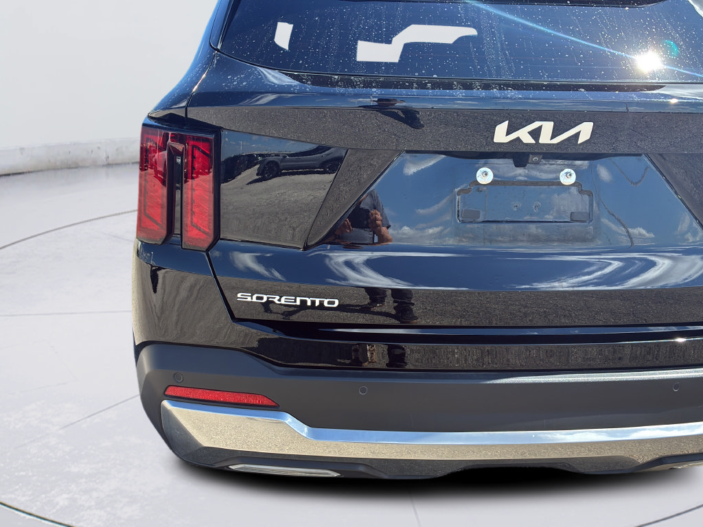 Used 2025 Kia Sorento S FWD image 38