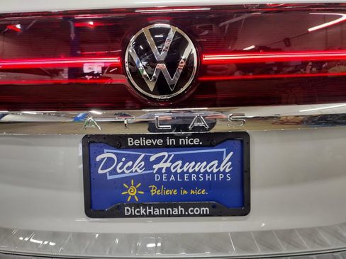 New 2026 Volkswagen Atlas SE image 15