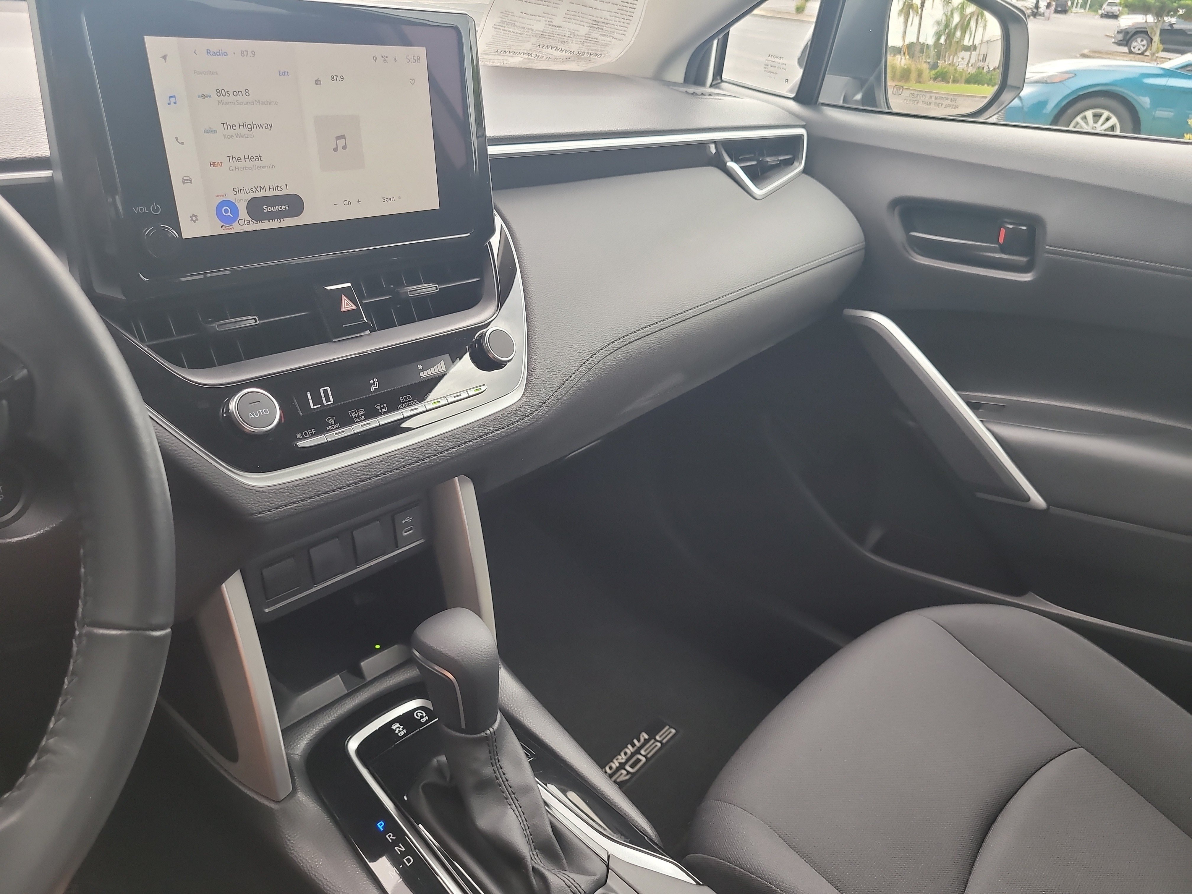 Certified 2025 Toyota Corolla Cross LE FWD image 21
