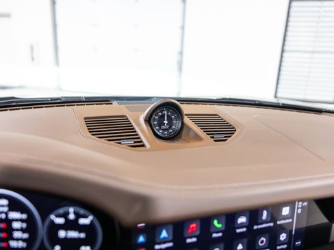 Used 2023 Porsche 911 Targa 4 GTS image 40