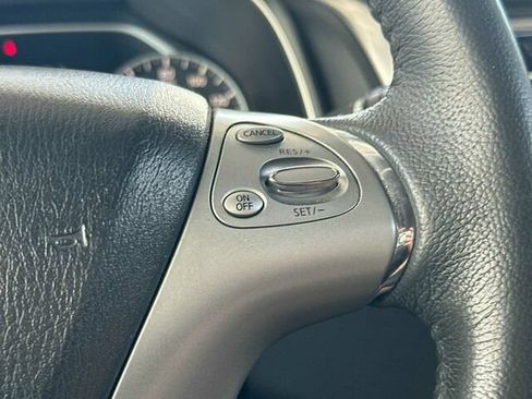 Used 2018 Nissan Murano SV FWD image 30