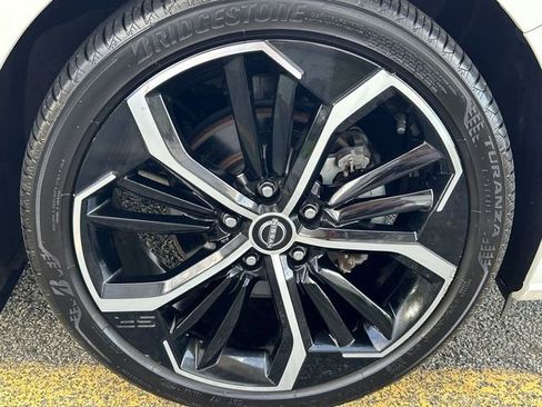 Certified 2023 Nissan Altima 2.5 SR FWD image 13