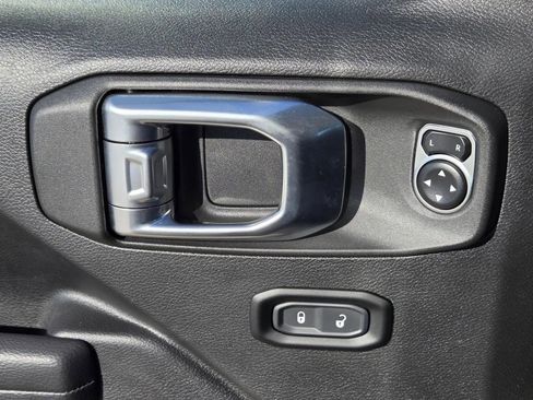 New 2023 Jeep Gladiator Willys image 20