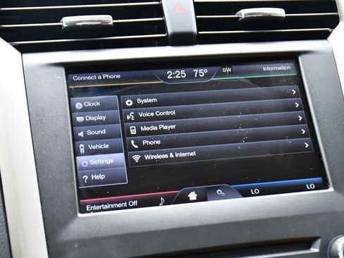 Used 2016 Ford Fusion SE w/ Equipment Group 202A FWD image 27