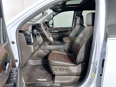New 2026 GMC Sierra 3500 Denali w/ Denali Reserve Package AWD/4WD image 21