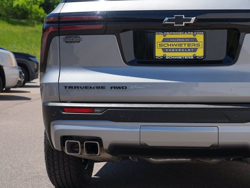 Certified 2025 Chevrolet Traverse Z71 w/ Enhanced Driving Package AWD/4WD image 10
