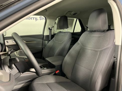 New 2026 Ford Explorer Active RWD image 14
