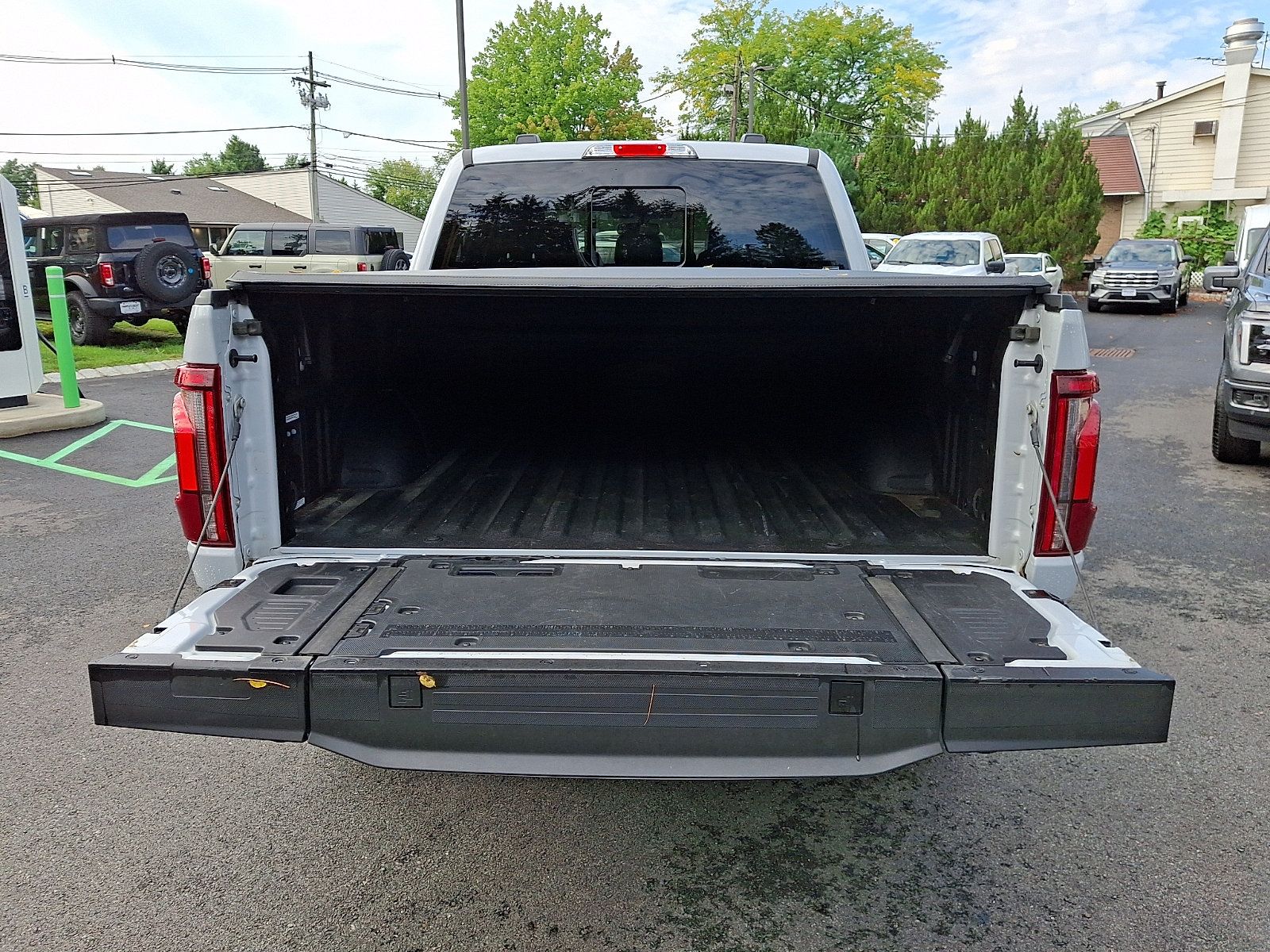 Certified 2025 Ford F150 Lariat w/ Equipment Group 501A Mid AWD/4WD image 30