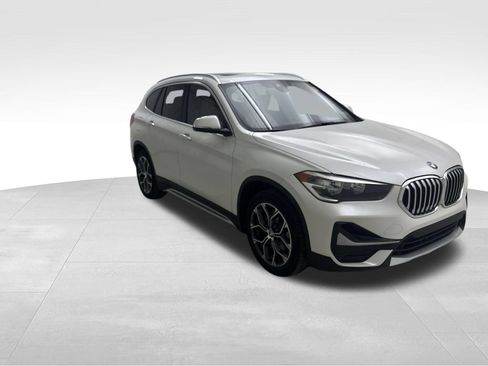 Used 2022 BMW X1 xDrive28i AWD/4WD image 2