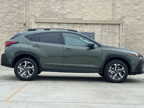 New 2026 Subaru Crosstrek 2.5i Premium image 2