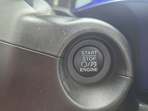 Used 2019 FIAT 500X Trekking image 23