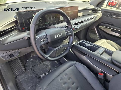 Certified 2024 Kia EV9 Wind AWD/4WD image 11