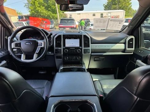 Used 2019 Ford F250 Lariat w/ Lariat Ultimate Package AWD/4WD image 8