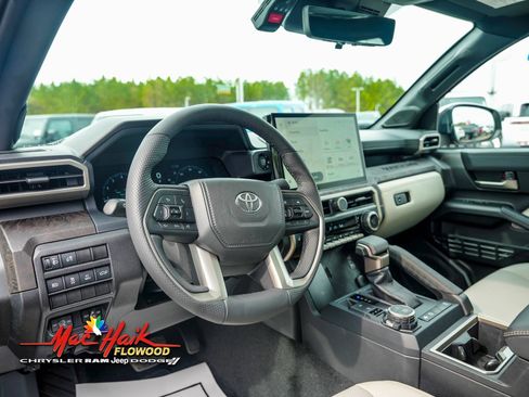 Used 2025 Toyota Tacoma Limited image 25