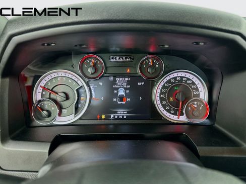 Used 2022 RAM 1500 Classic Warlock AWD/4WD image 18