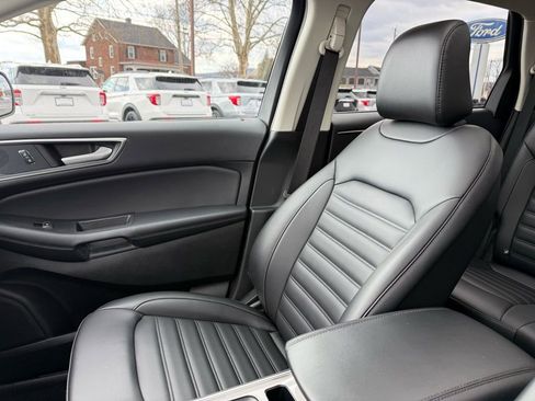 Used 2024 Ford Edge SEL w/ Convenience Package image 25
