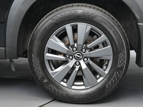 Certified 2024 Nissan Pathfinder S image 22