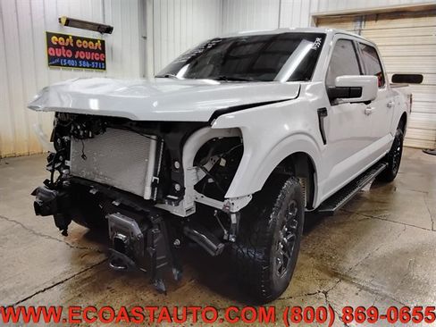 Used 2026 Ford F150 Lariat w/ FX4 Off-Road Package AWD/4WD image 4