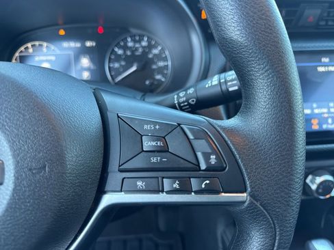 Certified 2024 Nissan Kicks SV image 26