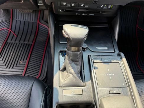 Used 2020 Lexus ES 350 w/ Premium Package FWD image 28