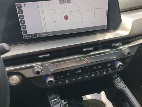 Certified 2024 Kia Telluride S w/ S Sunroof Package FWD image 16