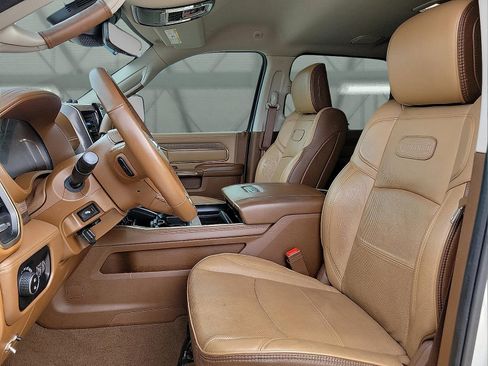 Used 2023 RAM 3500 Limited image 12