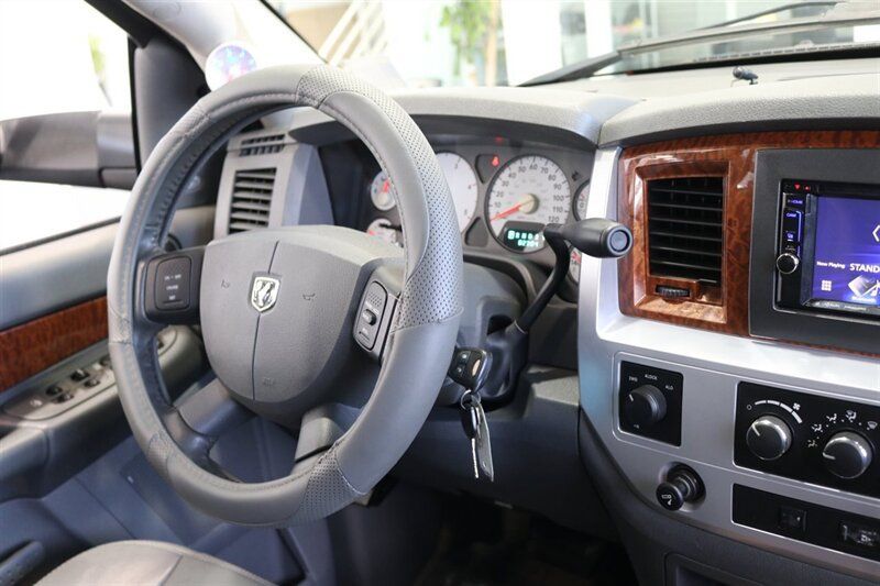 Used 2006 Dodge Ram 2500 Truck Laramie AWD/4WD image 78