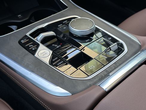 New 2026 BMW X5 xDrive50e image 40