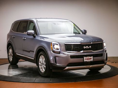 Used 2022 Kia Telluride LX AWD/4WD image 6