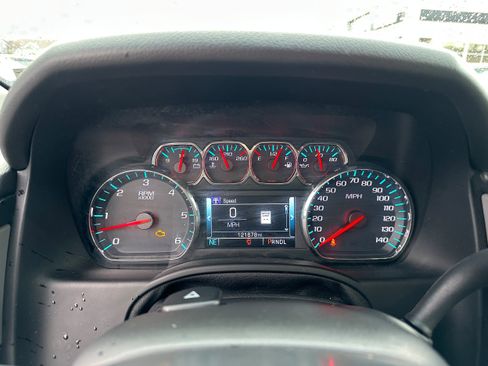 Used 2019 Chevrolet Suburban LT image 50