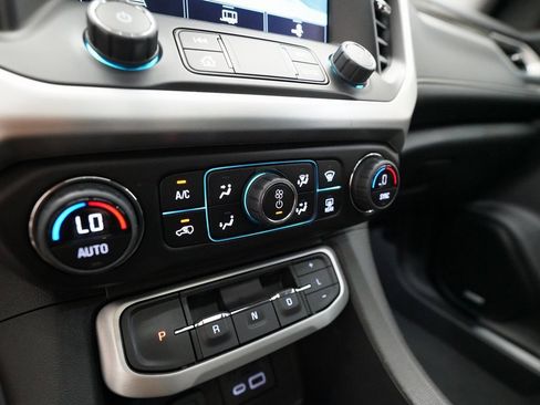 Certified 2023 GMC Acadia SLT w/ Elevation Edition image 22