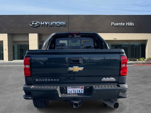 Used 2018 Chevrolet Silverado 2500 High Country w/ Duramax Plus Package image 5