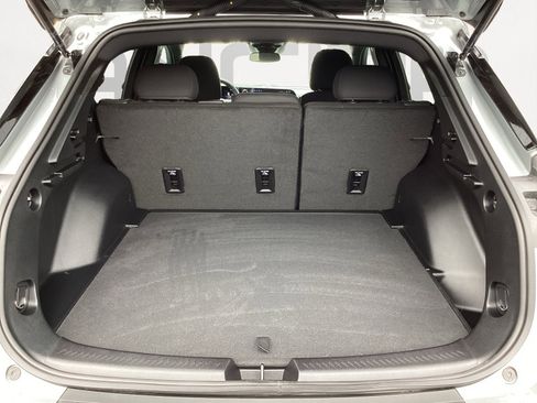 Used 2026 Chevrolet Equinox EV LT w/ Comfort Package FWD image 13