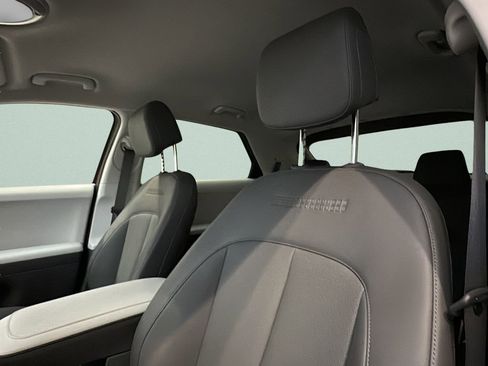 New 2026 Hyundai Ioniq 5 SEL image 9