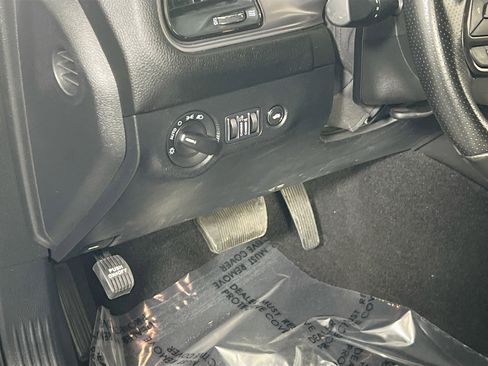 Used 2023 Dodge Challenger R/T w/ Blacktop Package image 10