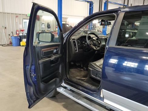 Used 2014 RAM 1500 Laramie w/ Convenience Group AWD/4WD image 16