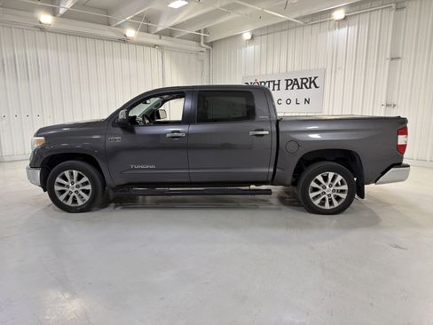 Used 2016 Toyota Tundra Limited image 2