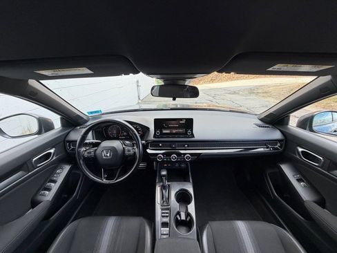 Used 2023 Honda Civic Sport image 11